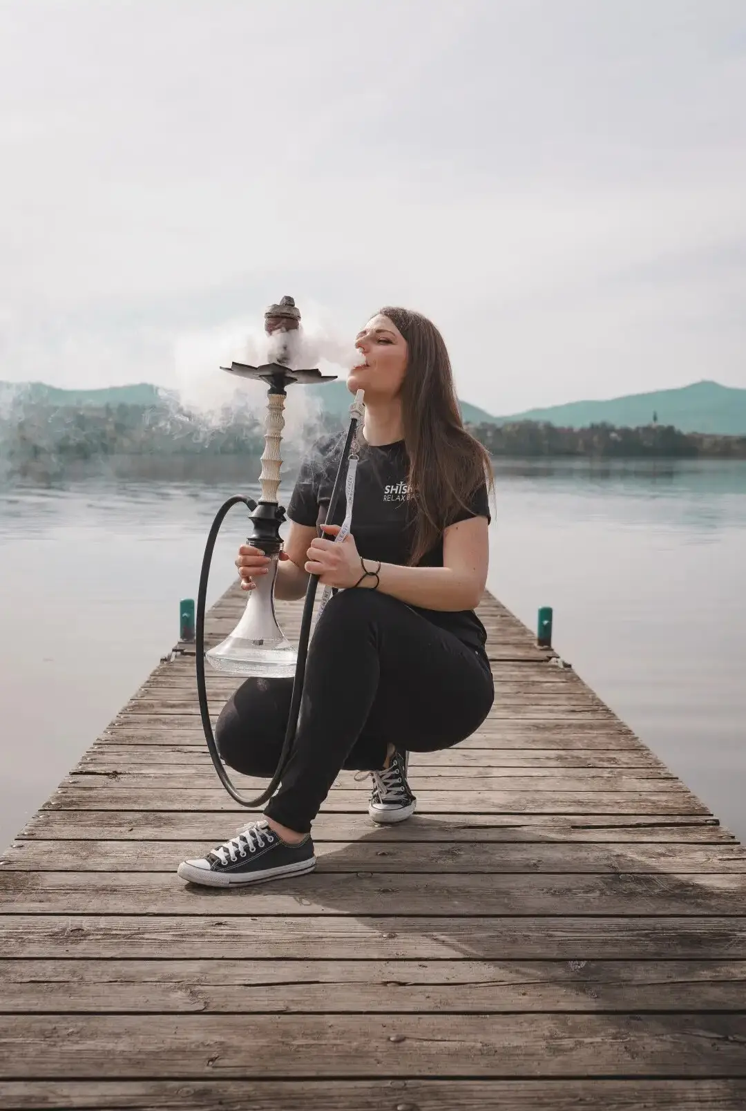 Vodní dýmka u jezera – Shisha Relax Bar Frýdek-Místek.